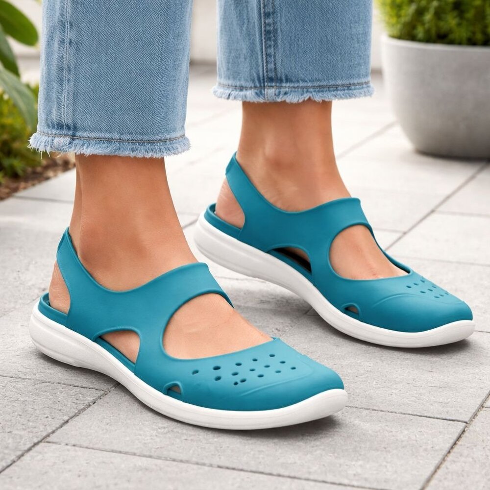 Crocs Sling Back Mary Jane Shoes Womens Size 7 Turquoise Sandals With White